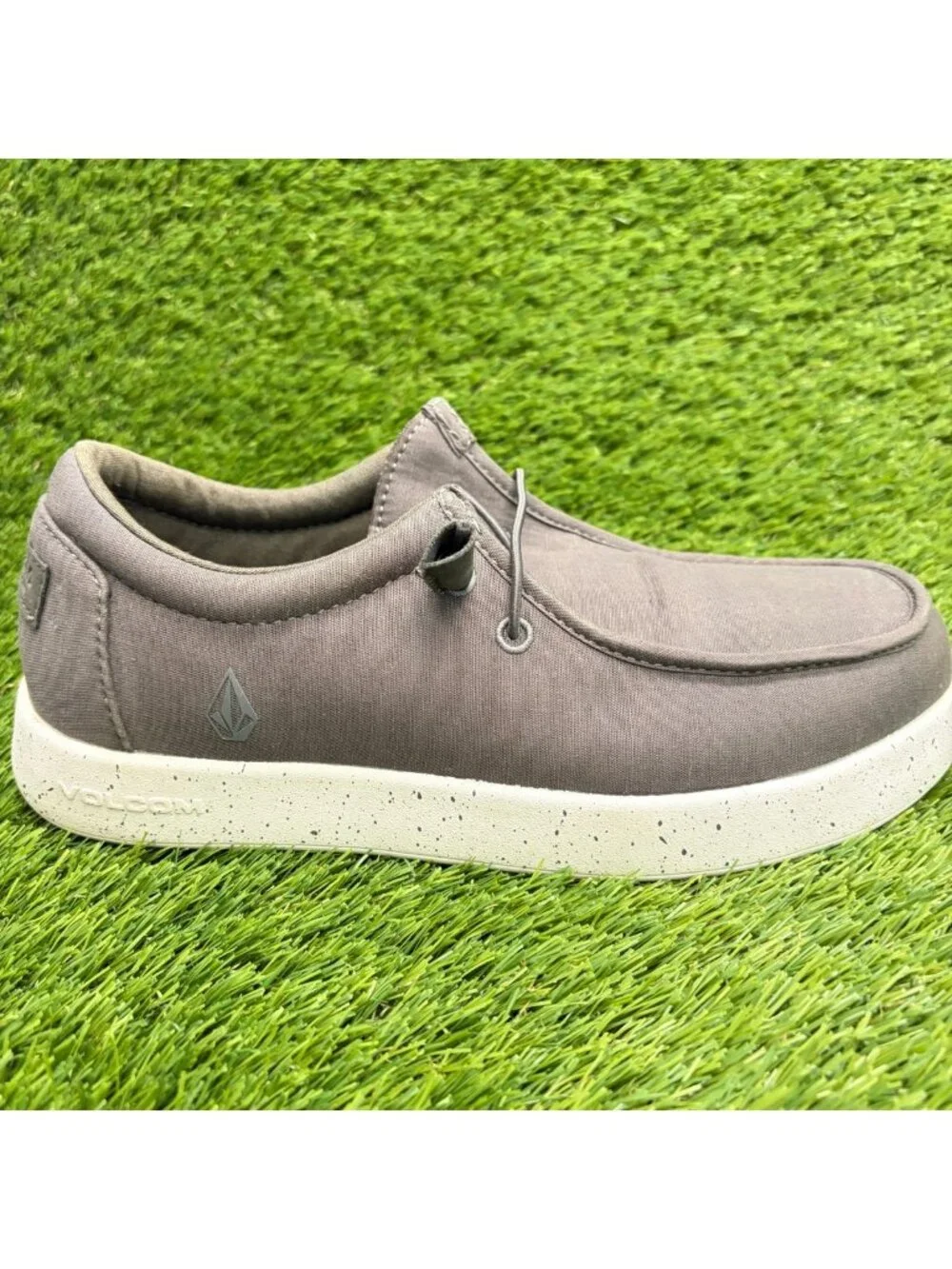 Volcom Chill Womens Size 9D Dark Gray White Composite Toe Safety Work Shoes